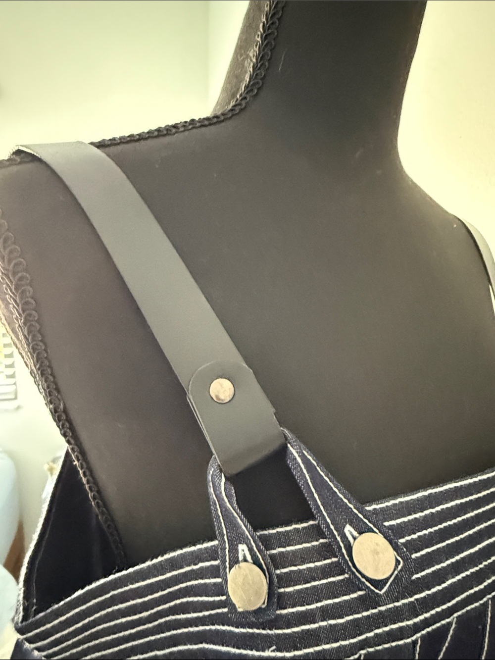 Pilcro Navy Pleated Camisole with White Topstitching and Black Straps - Picture 4 of 7